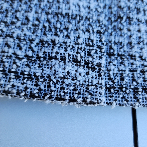 NWOT Ann Taylor Stretch Pull On Chunky Tweed Skirt Elastic Waist Black White 6 - Picture 2 of 10